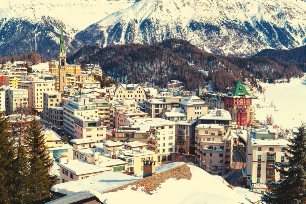 paese montano svizzero